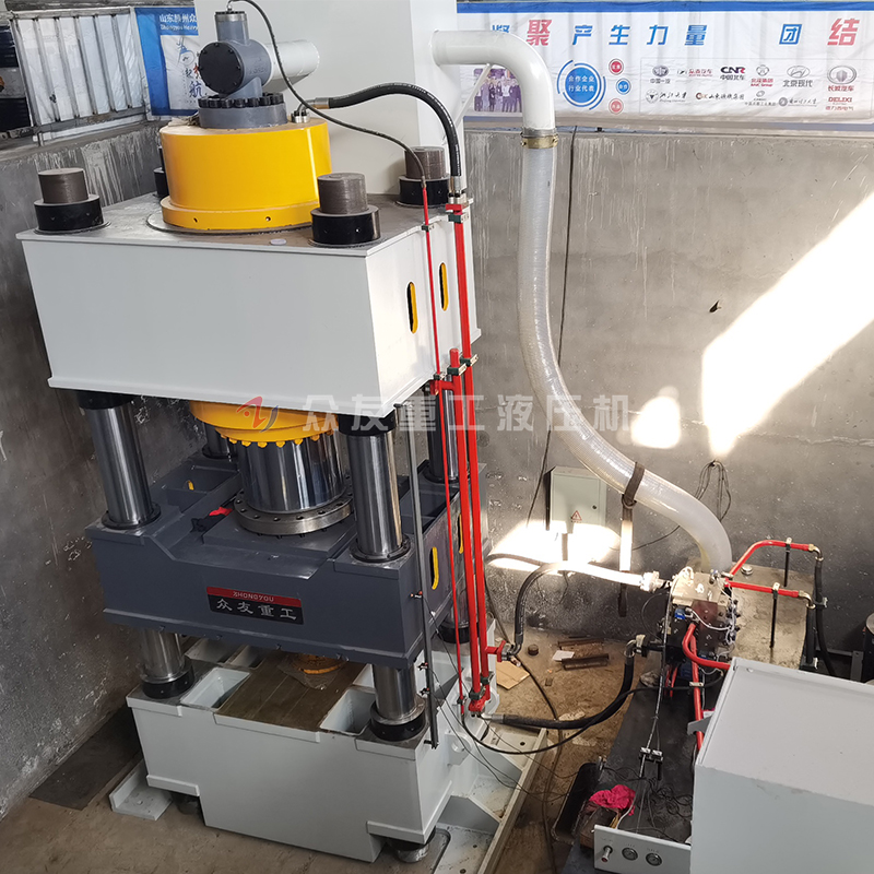 1200噸三(san)樑四柱液壓(ya)機(ji) 1200T冷(leng)壓成型油(you)壓機(ji)壓(ya)力(li)機(ji)