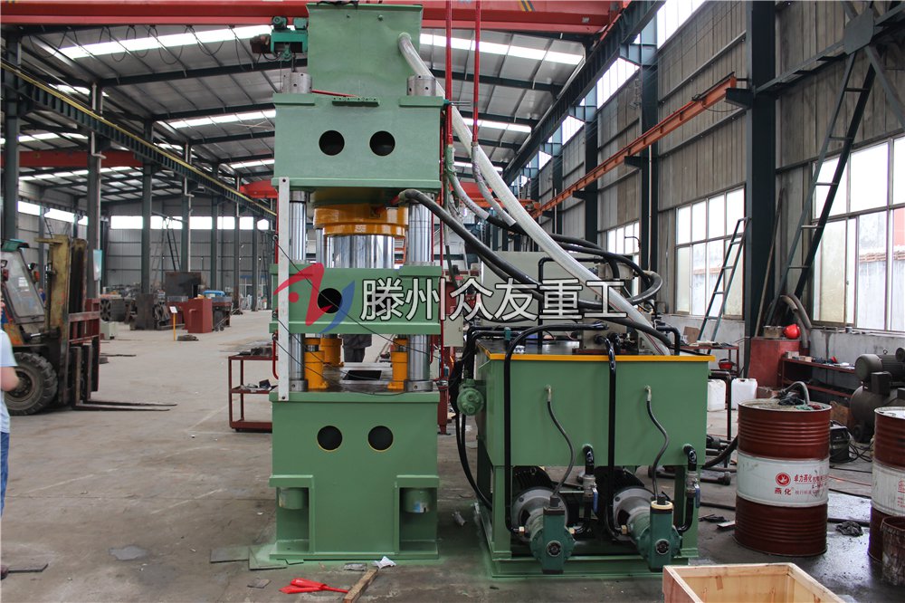 400噸三樑(liang)四(si)柱(zhu)液(ye)壓(ya)機(ji) 400T拉伸成(cheng)型油(you)壓機(ji)