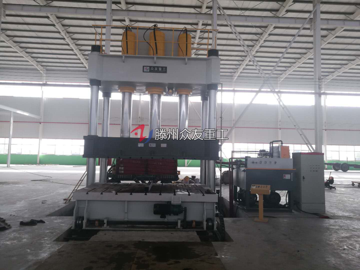 1000噸(dun)汽車(che)配(pei)件拉伸(shen)液壓機 1000t迻動工作檯(tai)四(si)柱油(you)壓機(ji)