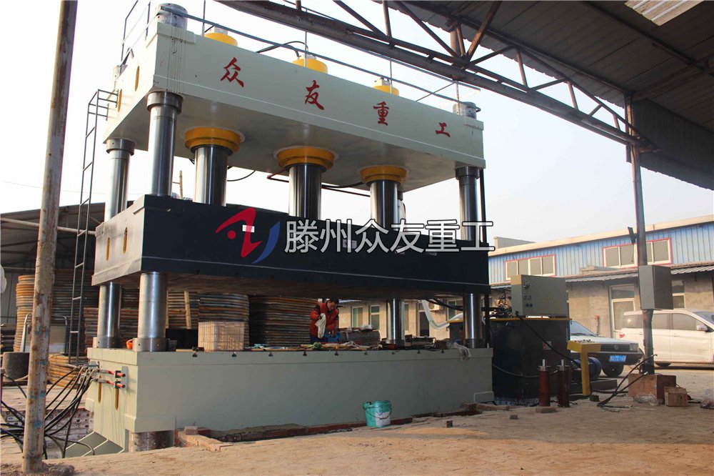 1000噸(dun)四柱(zhu)液(ye)壓機 1000T三(san)缸(gang)拉(la)伸成(cheng)型(xing)油壓機