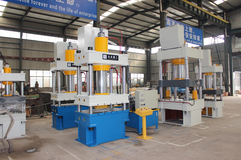 200噸三樑四柱(zhu)液(ye)壓機(ji) 200T拉伸(shen)成型油(you)壓機(ji)