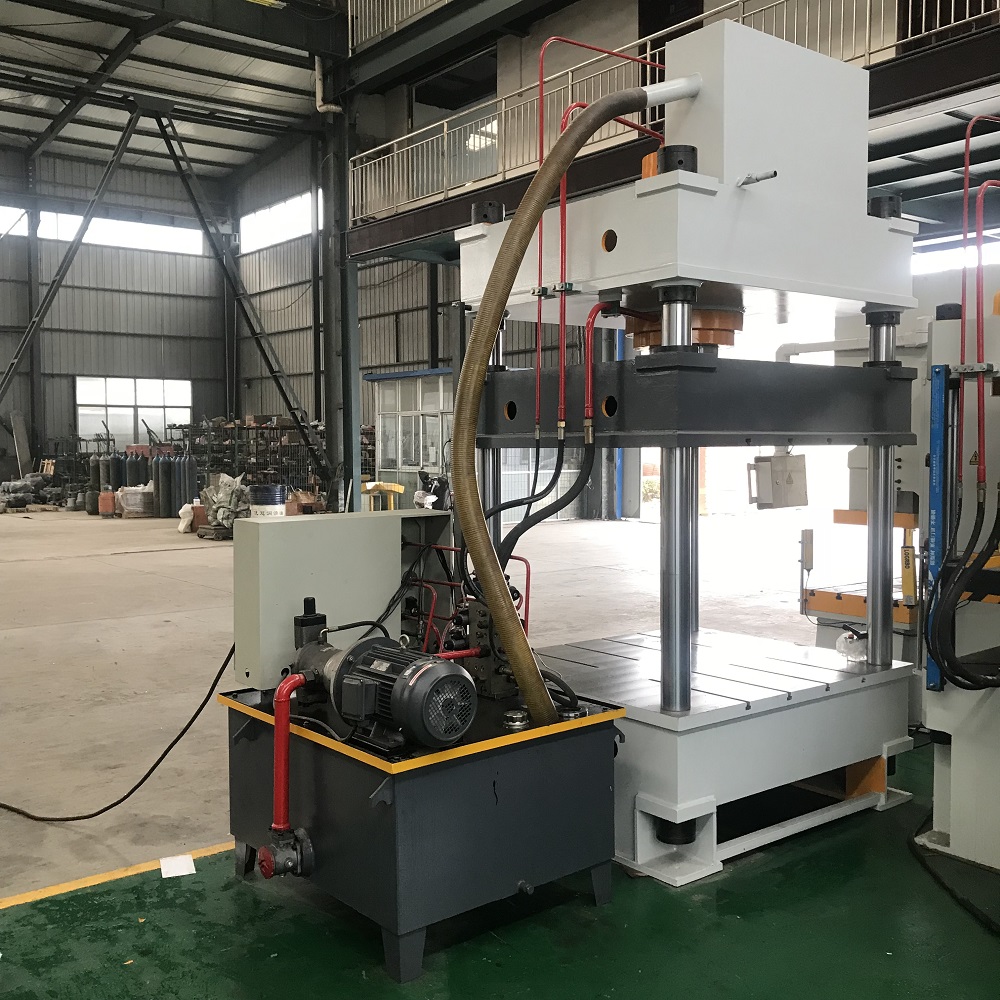 200噸(dun)三樑(liang)四(si)柱液壓機 200T鑄造件油壓(ya)機(ji)
