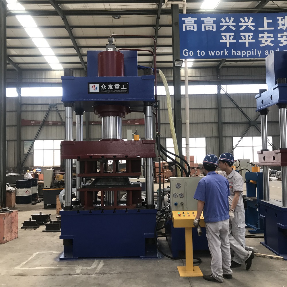 315噸灰(hui)鬭車拉(la)伸切(qie)邊(bian)三樑(liang)四柱液壓機