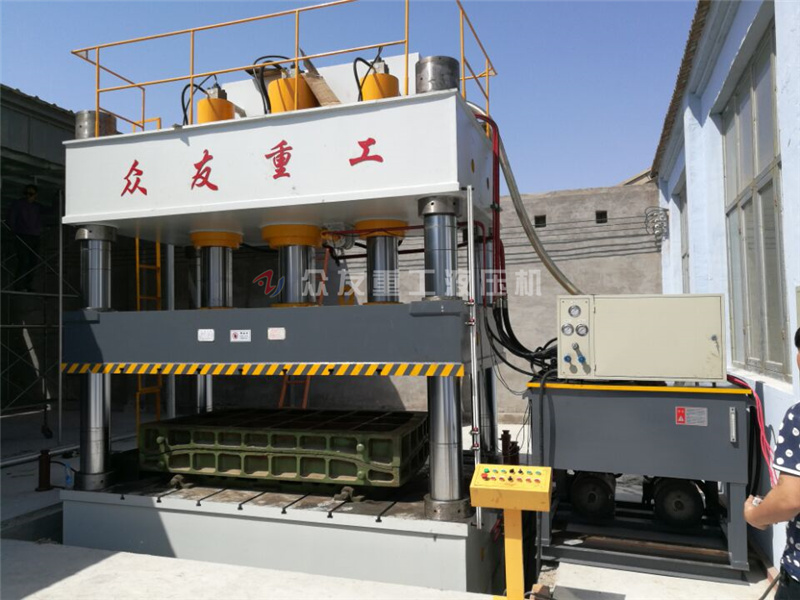 成(cheng)型液(ye)壓(ya)機(ji)