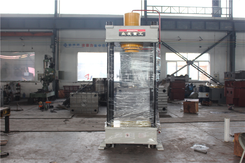 200噸多(duo)功能液壓機 200T兩(liang)樑四(si)柱液壓機