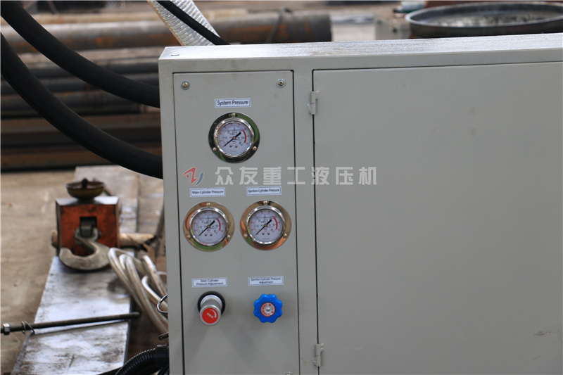 315噸(dun)三(san)樑(liang)四(si)柱液(ye)壓(ya)機(ji) 315T冷(leng)壓(ya)成(cheng)型(xing)油(you)壓(ya)機